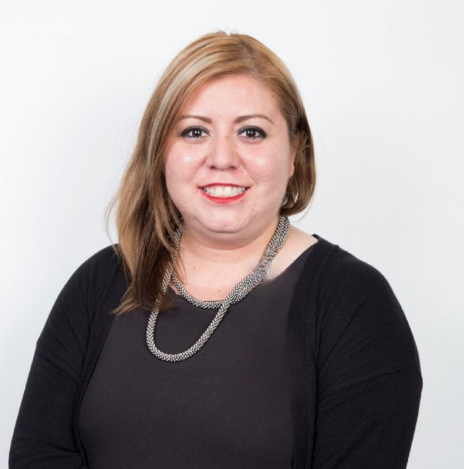 Headshot of Cintia Roman - Mission Committee